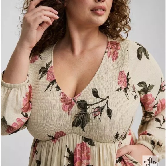 NWT Torrid Floral Cream Babydoll Mini Dress Size 2 18-20 - Picture 3 of 5
